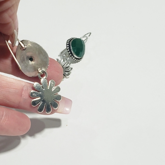 Emerald earrings, 925 silver emerald gemstone sunflower earrings - Picture 9 of 11
